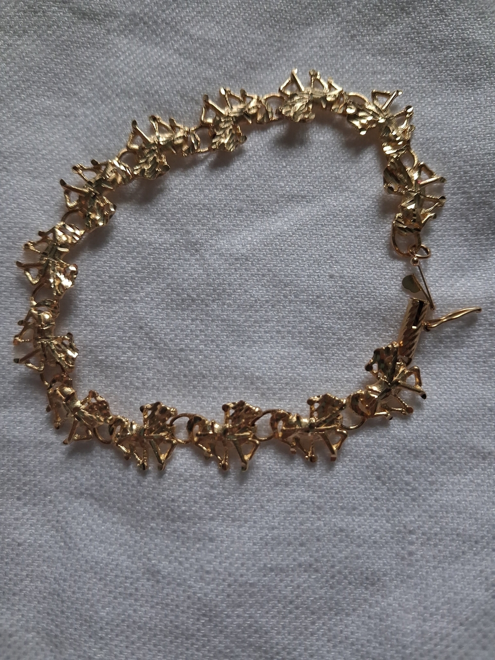 Vintage 14 K Gold Horse Link Bracelet - Women Jewelry
